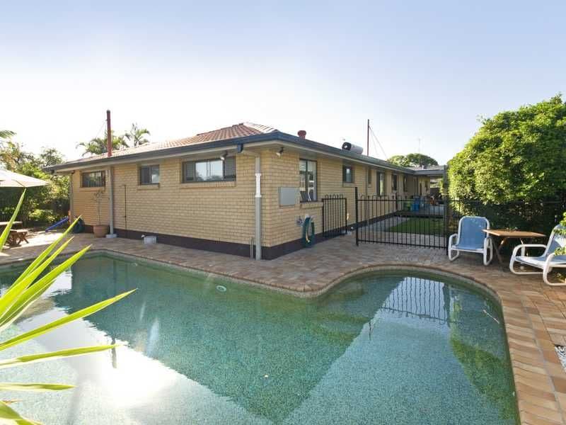 1 Satinwood Place, PALM BEACH QLD 4221, Palm Beach - Thumbnail 5