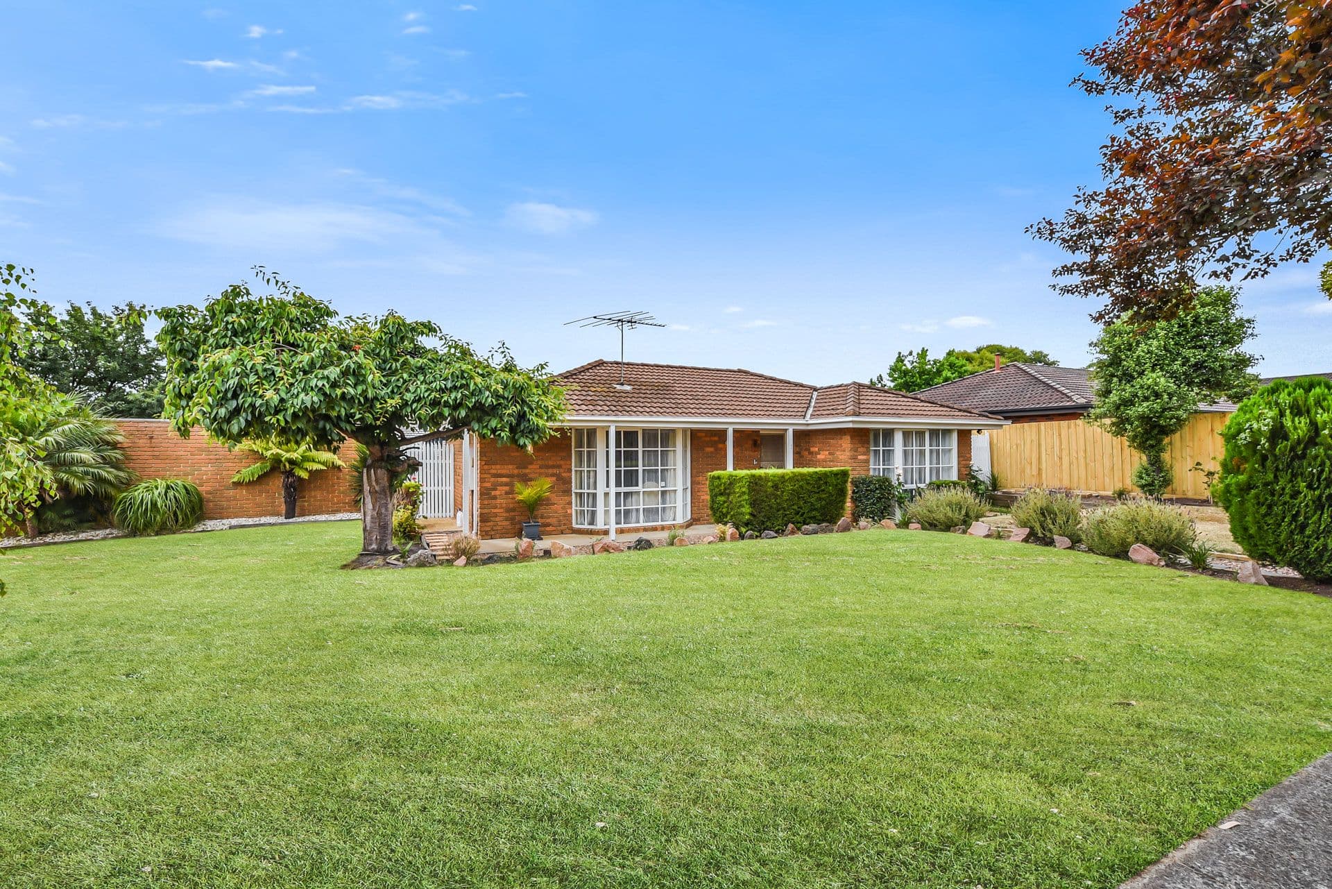 1 Greendale Court, Narre Warren VIC 3805, Narre Warren - Thumbnail 2