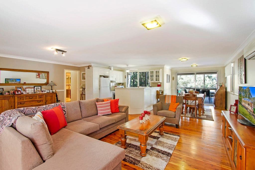 365 Spinks Road, Glossodia - Thumbnail 2