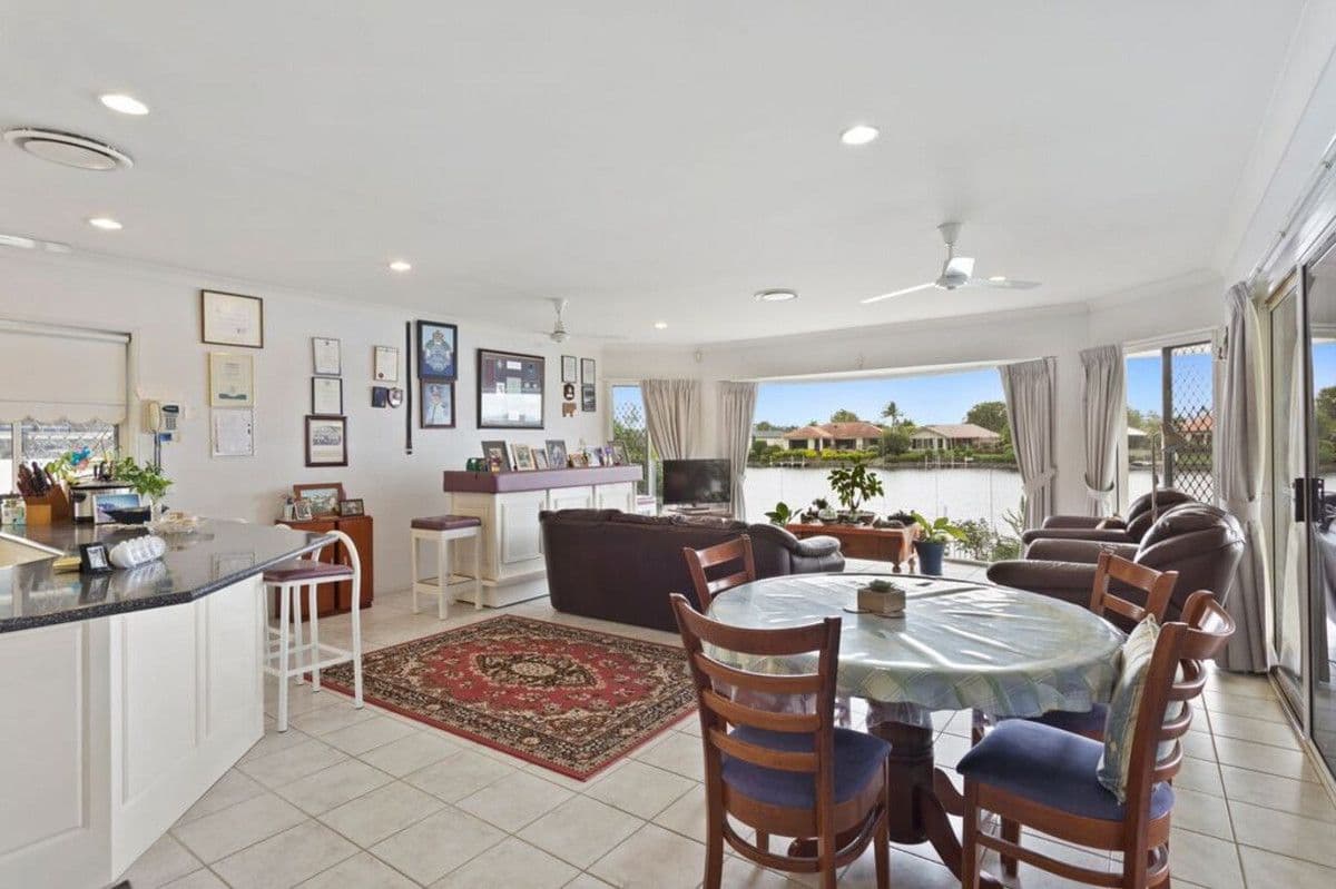 25 Westlake Court, Helensvale QLD 4212, Helensvale - Thumbnail 4