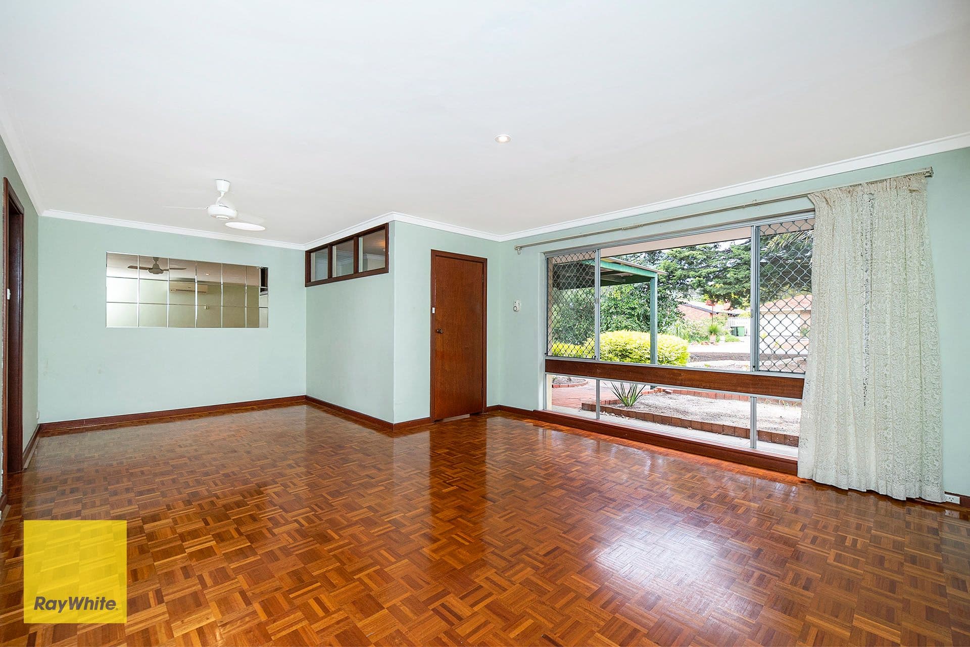18 Burrinjuck Road, Gooseberry Hill WA 6076, Gooseberry Hill - Thumbnail 5