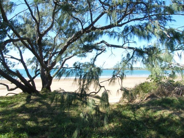 5 Kataryn Ave, Grasstree Beach, GRASSTREE BEACH QLD 4740, Grasstree Beach - Thumbnail 2