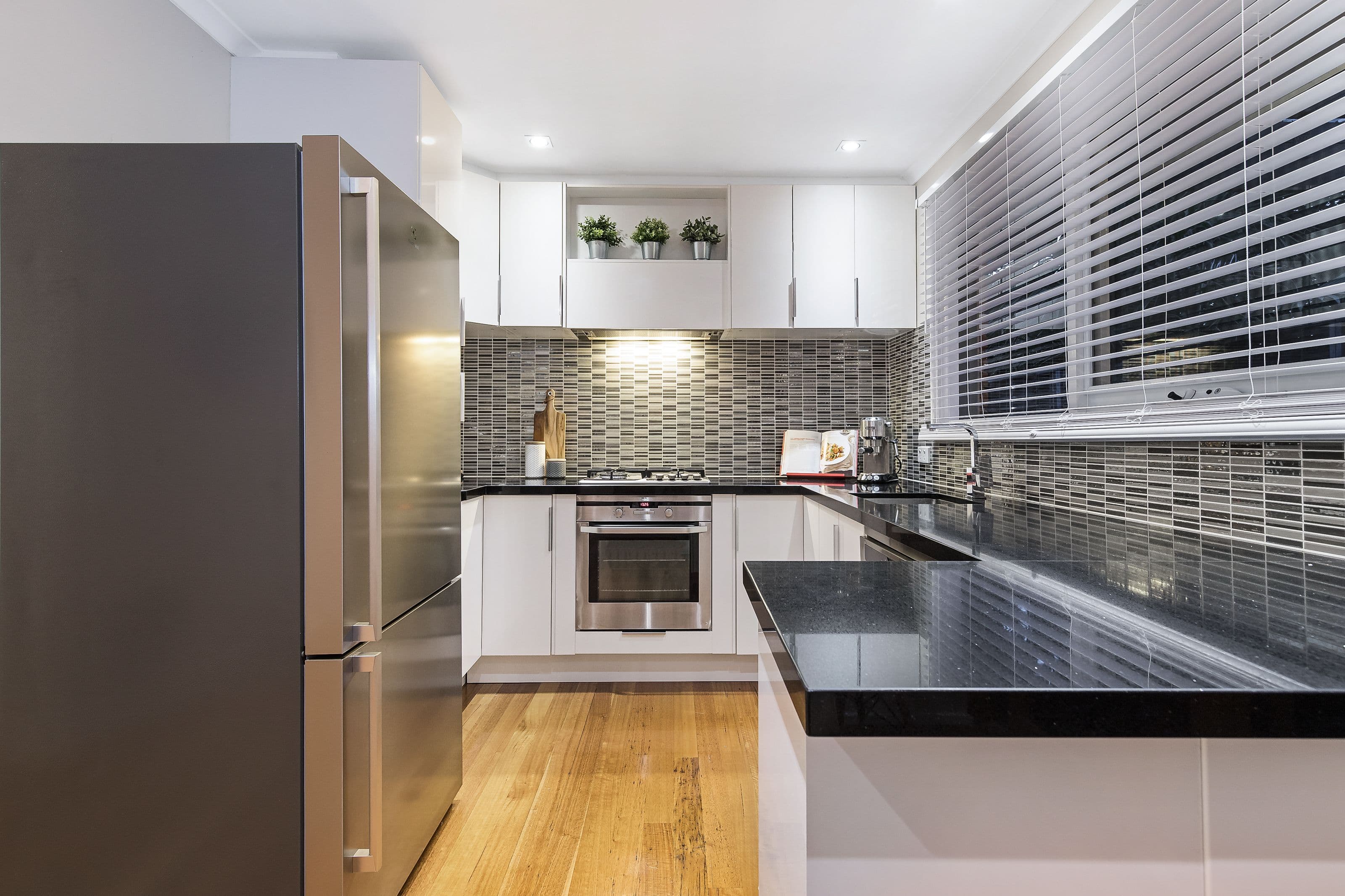 2 Monash Drive, Mulgrave VIC 3170, Mulgrave - Thumbnail 3