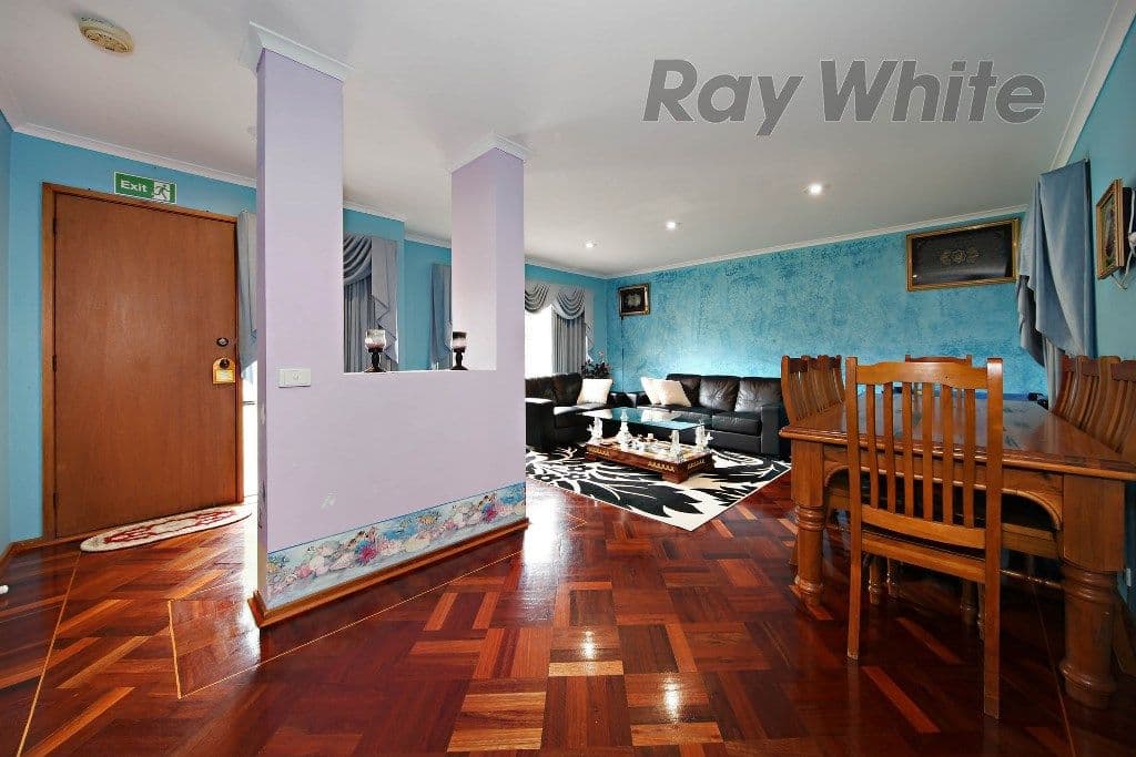 9 Hayes Court, Point Cook VIC 3030, Point Cook - Thumbnail 2