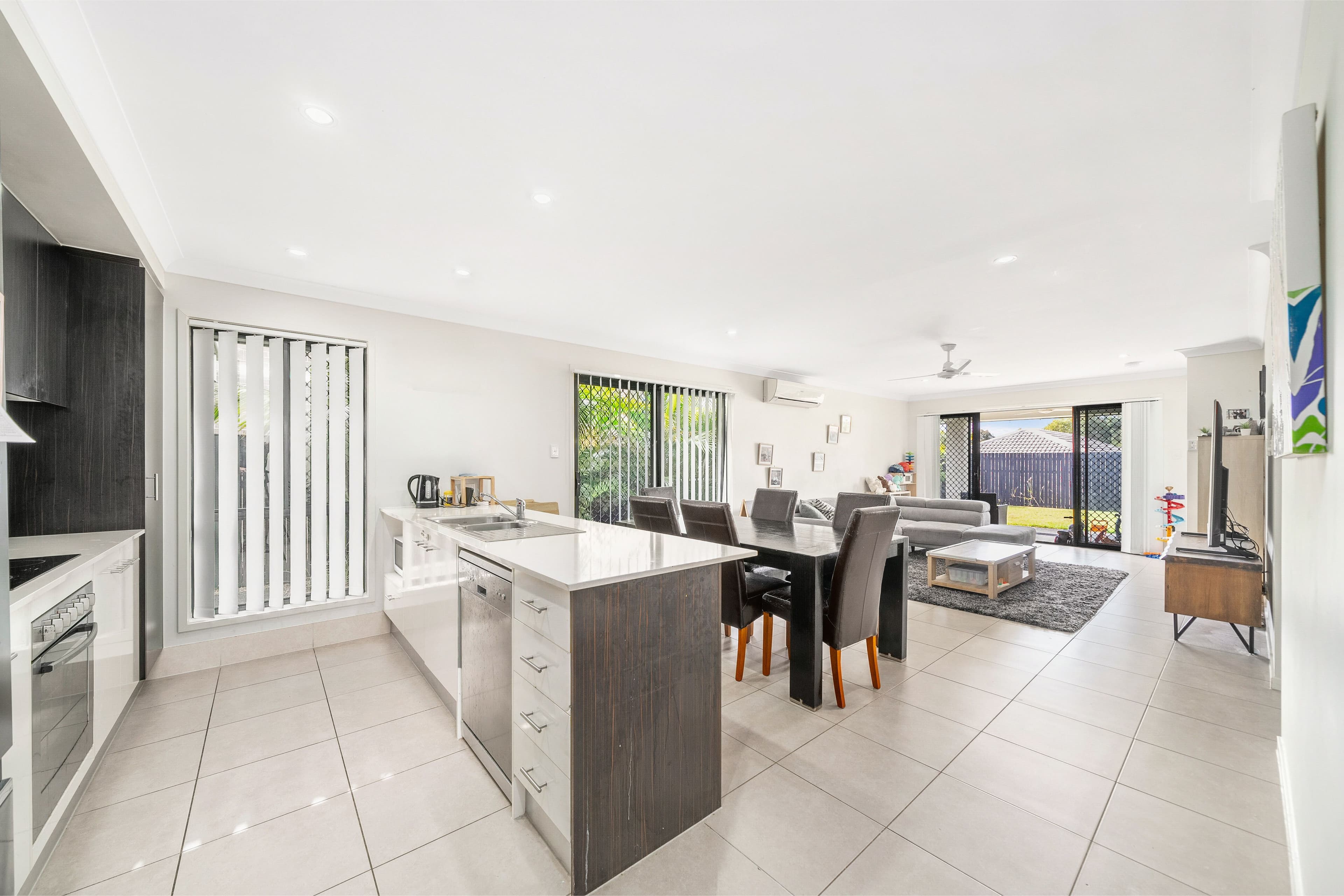11 Tarlo Street, North Lakes QLD 4509, North Lakes - Thumbnail 2