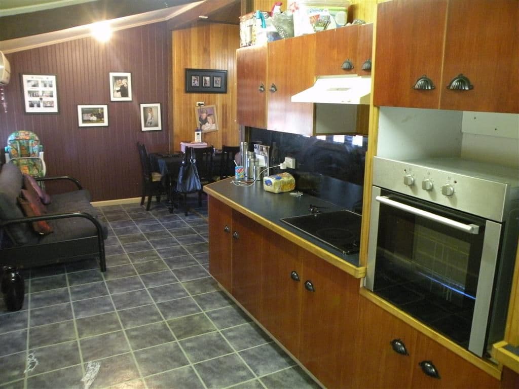 27 Jellicoe Street, PORT CURTIS QLD 4700, Port Curtis - Thumbnail 3