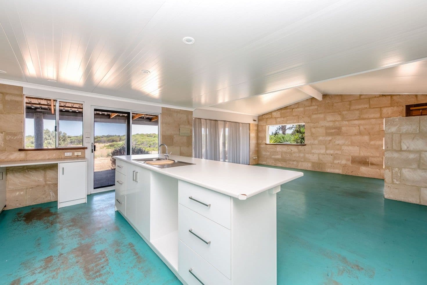 104 Stock Route Road, Yardarino WA 6525, Yardarino - Thumbnail 4