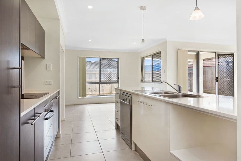 38 Expedition Drive, North Lakes QLD 4509, North Lakes - Thumbnail 4