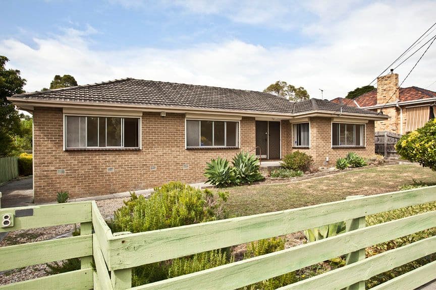 8 Coomleigh Avenue, GLEN WAVERLEY VIC 3150, Glen Waverley - Image 1