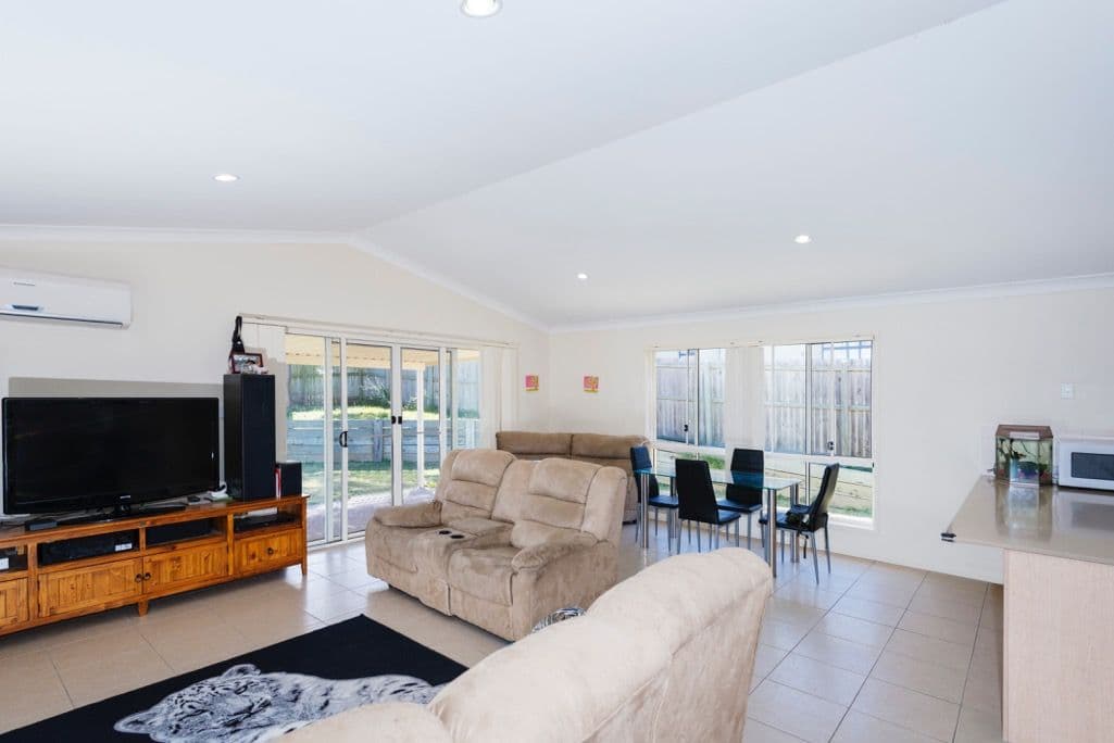 7 Hudson Court, COOMERA QLD 4209, Coomera - Thumbnail 2