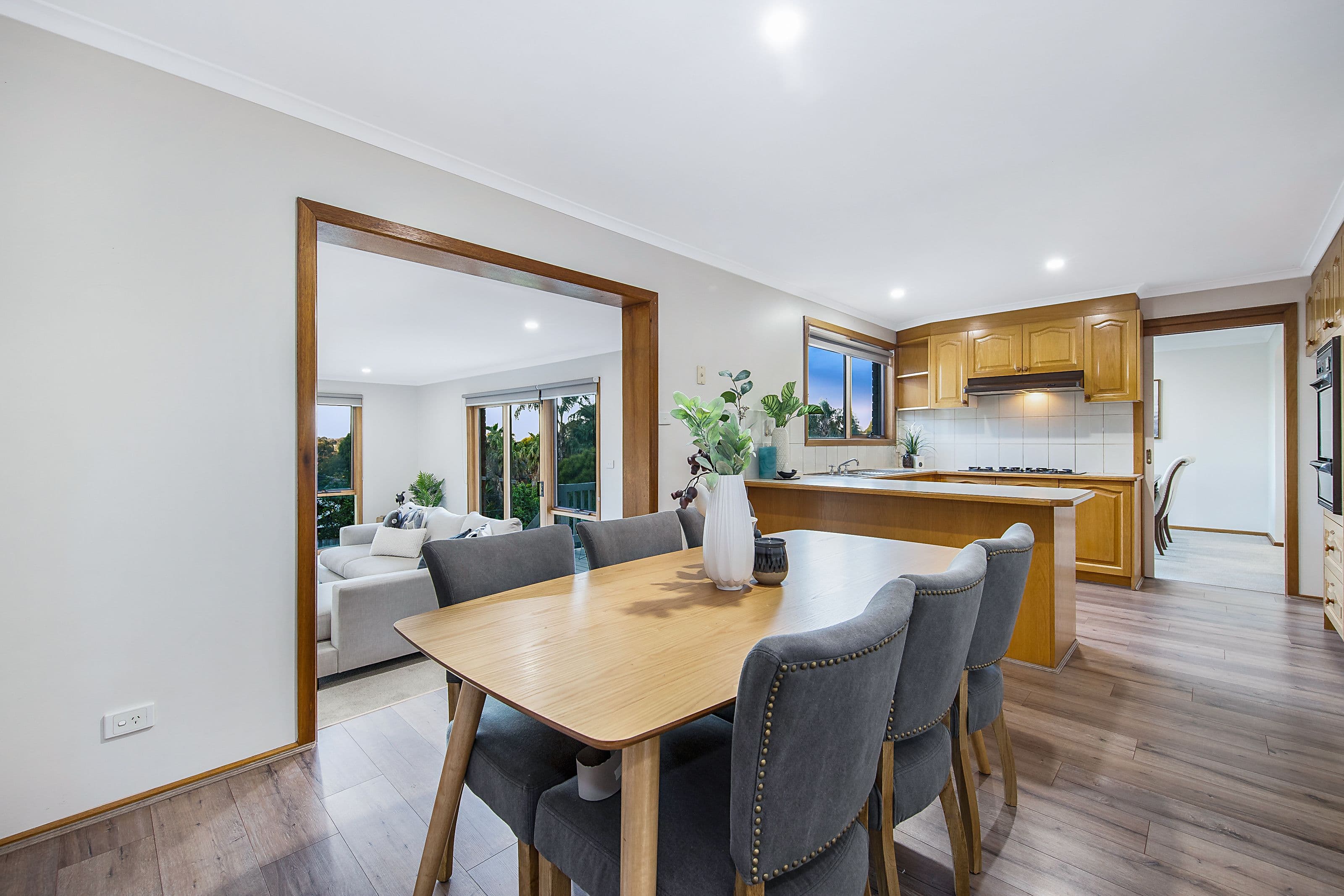 2 Katoomba Drive, Mulgrave VIC 3170, Mulgrave - Thumbnail 2