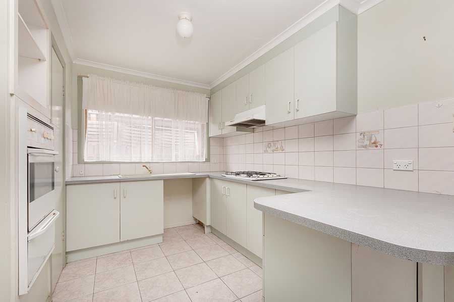 17 Abercarn Avenue, Craigieburn VIC 3064, Craigieburn - Thumbnail 2
