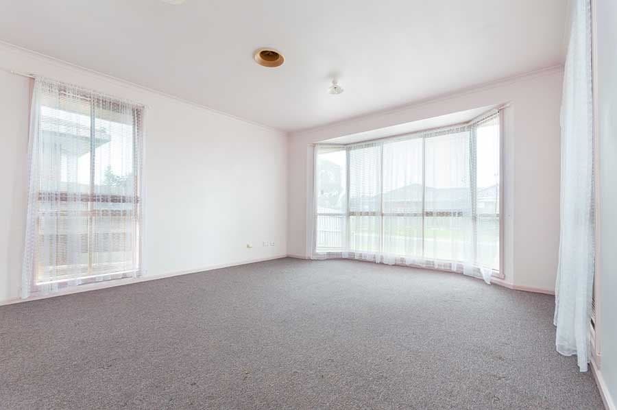 17 Abercarn Avenue, Craigieburn VIC 3064, Craigieburn - Thumbnail 3