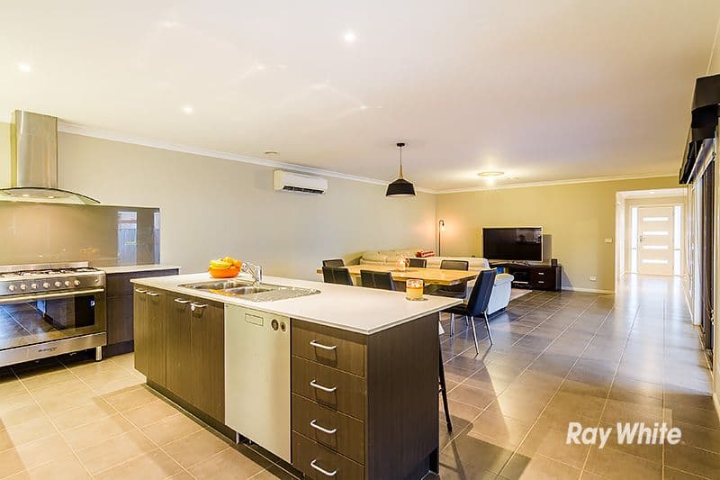 21 Wild Scotchman Way, Cranbourne East VIC 3977, Cranbourne East - Thumbnail 7