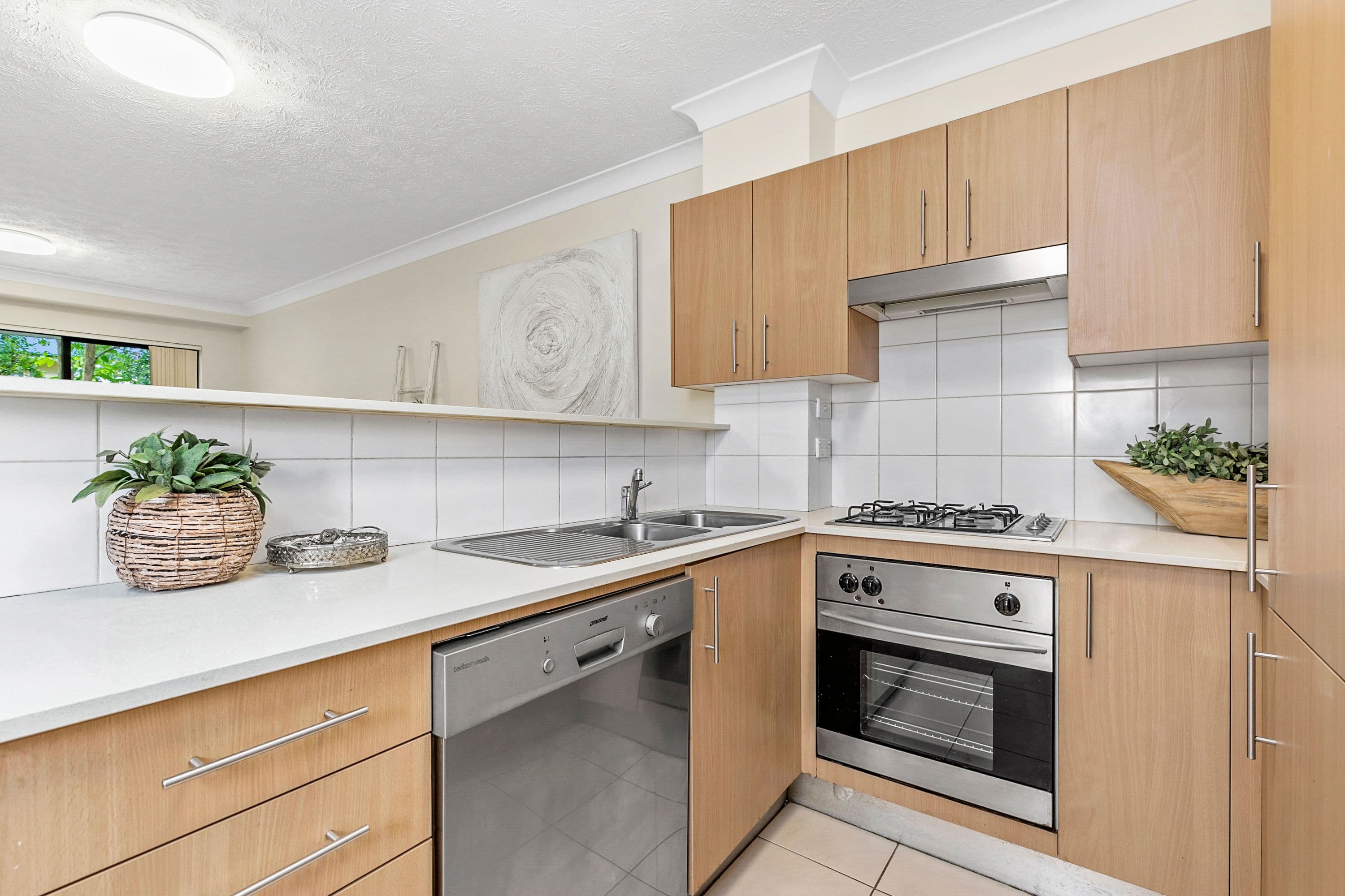 74-76 Old Pittwater Road, Brookvale NSW 2100, Brookvale - Thumbnail 5
