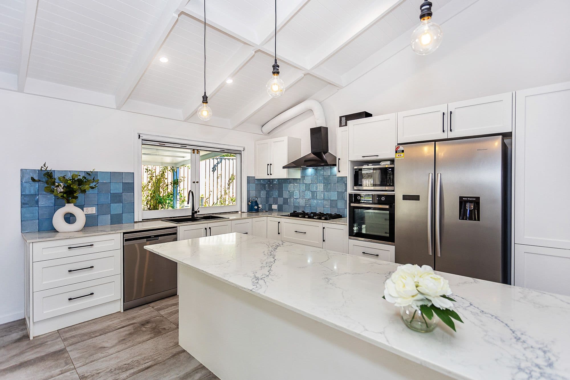 11 Buring Court, Highland Park QLD 4211, Highland Park - Thumbnail 4
