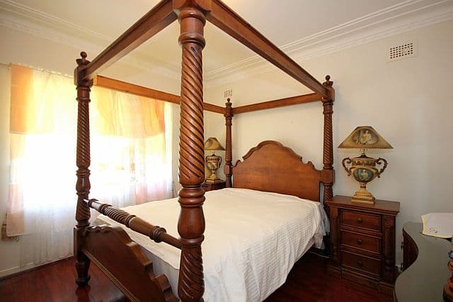 10 Merlen Crescent, YAGOONA NSW 2199, Yagoona - Thumbnail 3