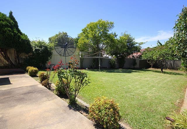 10 Merlen Crescent, YAGOONA NSW 2199, Yagoona - Thumbnail 8
