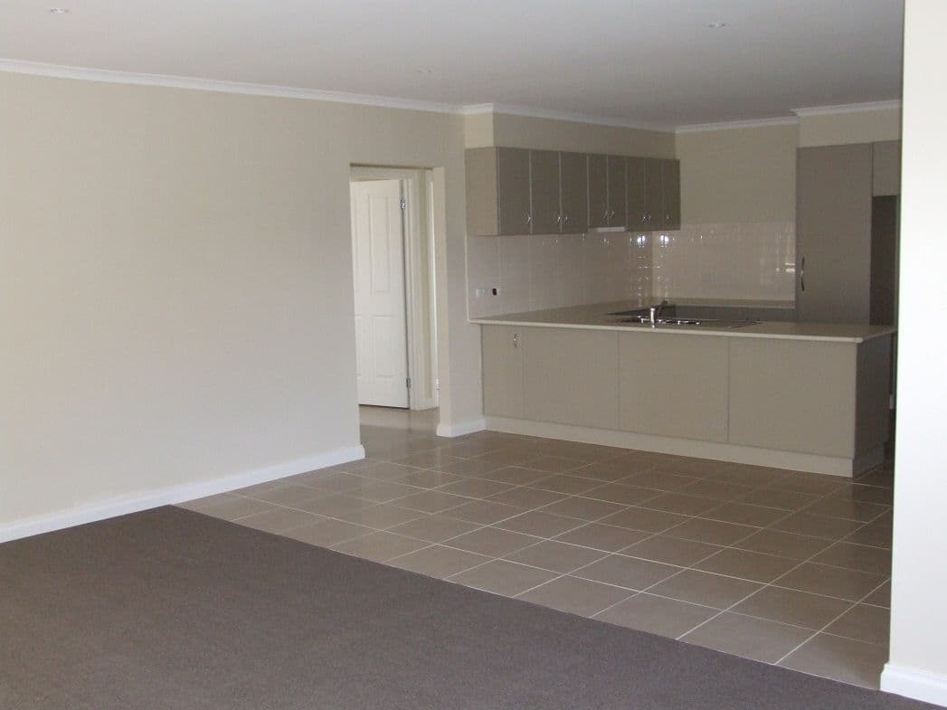 6-3 Austin Place, MELTON SOUTH VIC 3338, Melton South - Thumbnail 2