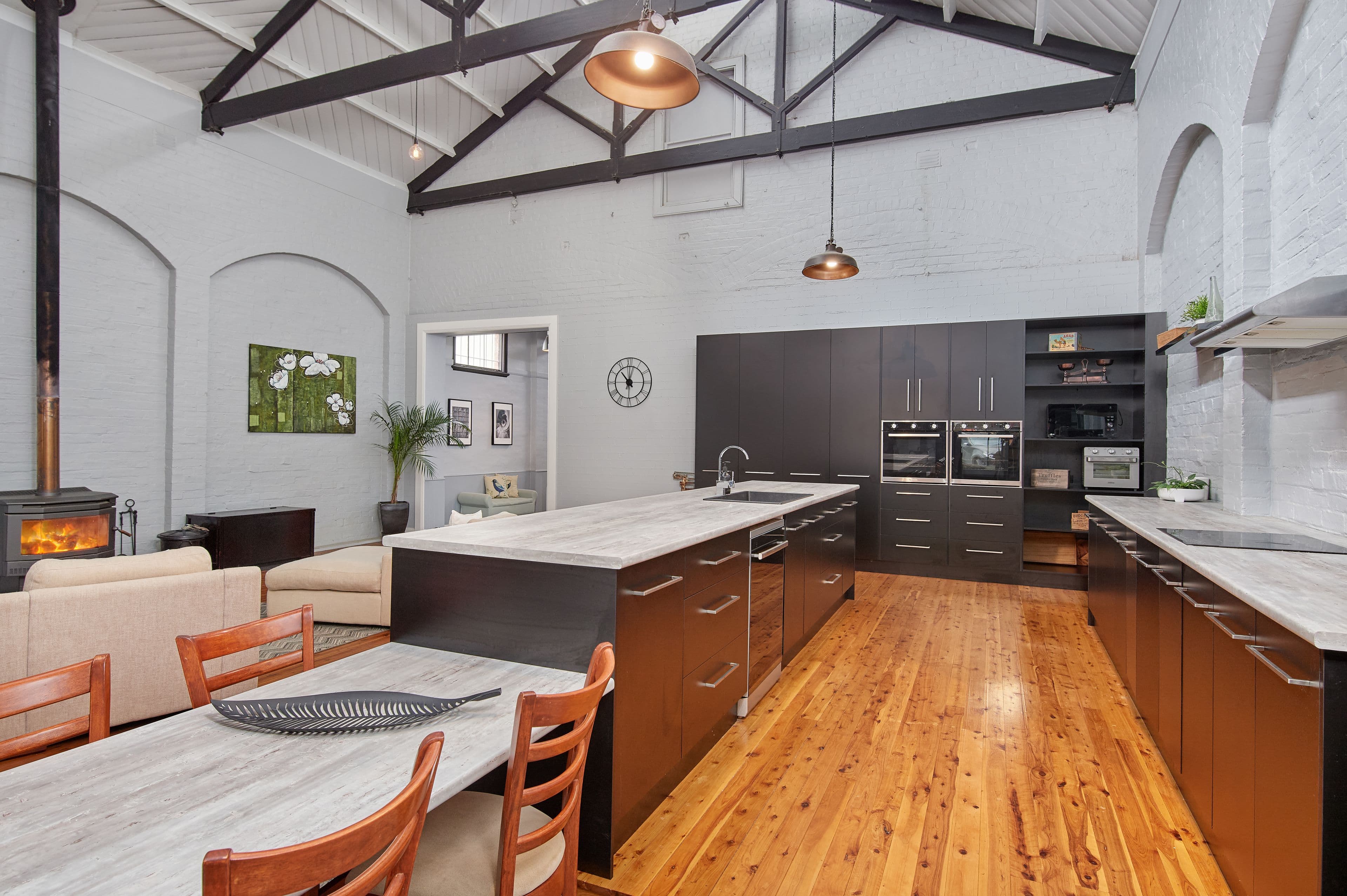 23 Seignior Street, Junee NSW 2663, Junee - Thumbnail 3