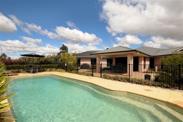 1 Emily Court, HIGHFIELDS QLD 4352, Highfields - Thumbnail 2