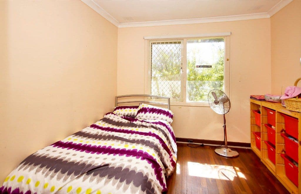 30 Mereworth Way, GIRRAWHEEN WA 6064, Girrawheen - Thumbnail 5