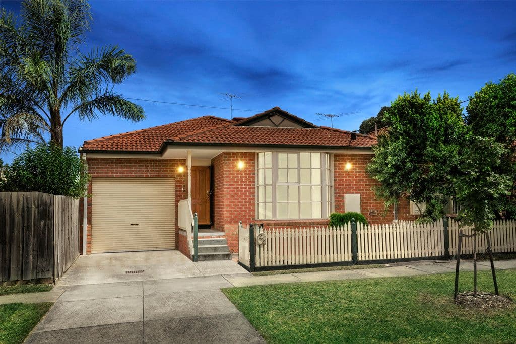 31 Darling Street, Hughesdale VIC 3166, Hughesdale - Image 1