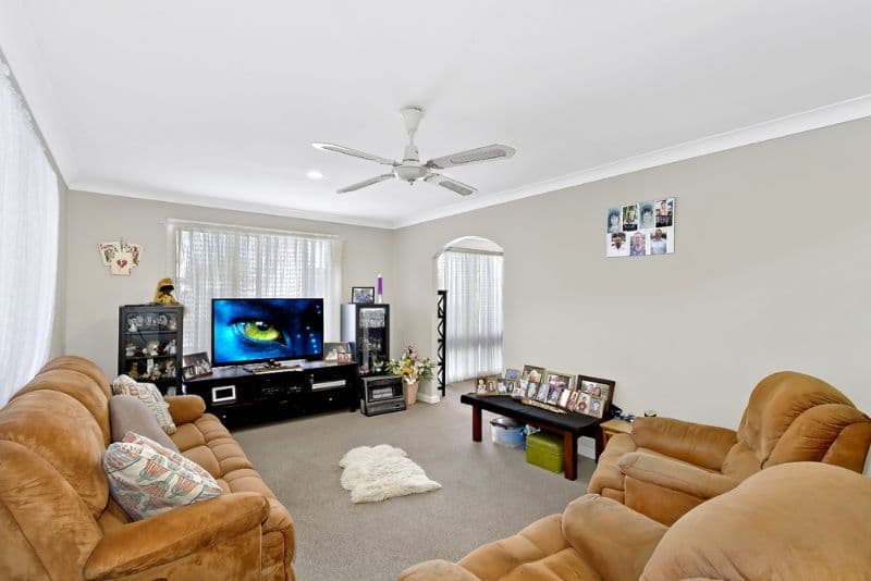 21 Colleen Street, BERKELEY VALE NSW 2261, Berkeley Vale - Thumbnail 2