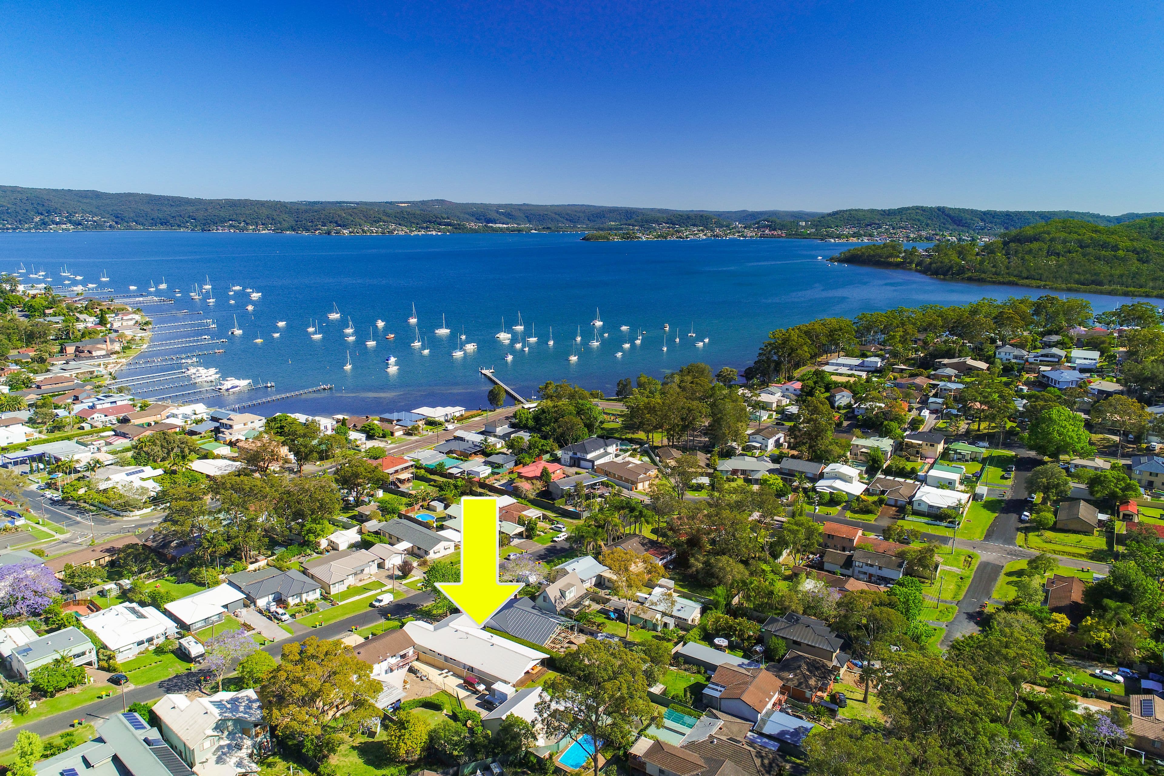42 Patrick Crescent, Saratoga - Thumbnail 2