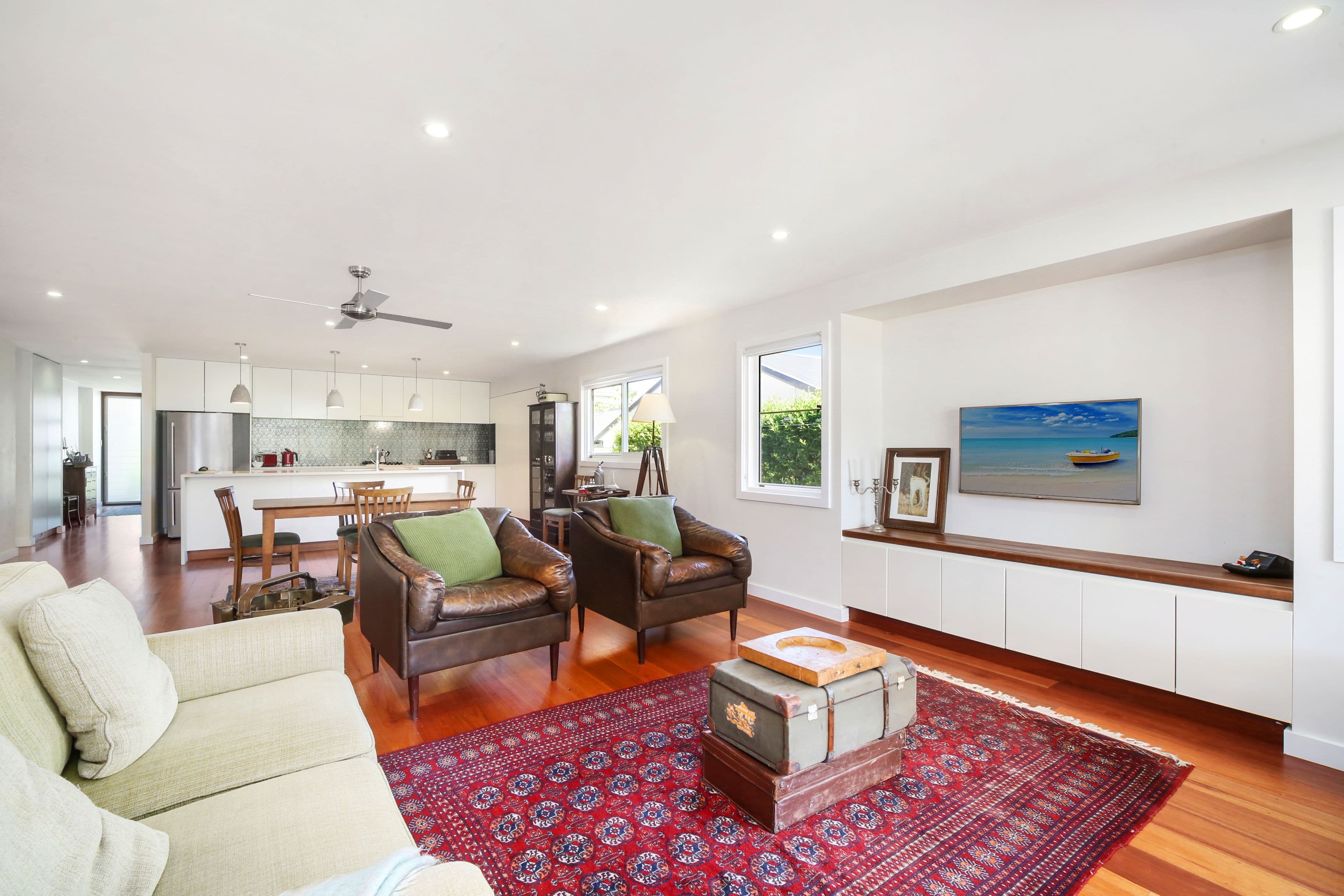 42 Patrick Crescent, Saratoga - Thumbnail 3