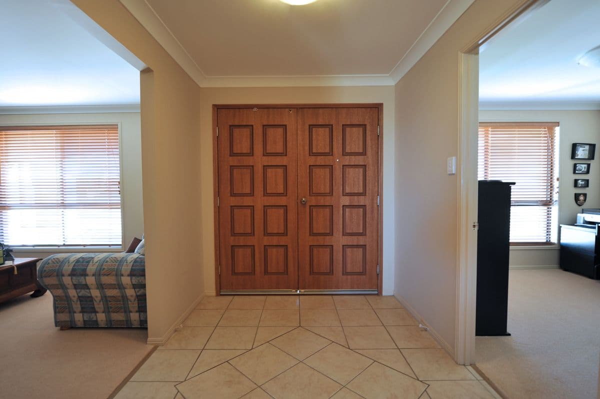 22 Bridget Court, MIDDLE RIDGE QLD 4350, Middle Ridge - Thumbnail 2