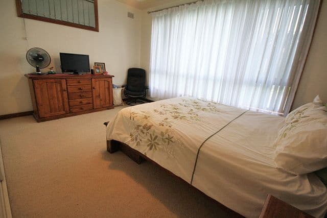 6 Windsor Street, Macquarie Fields NSW 2564, Macquarie Fields - Thumbnail 5