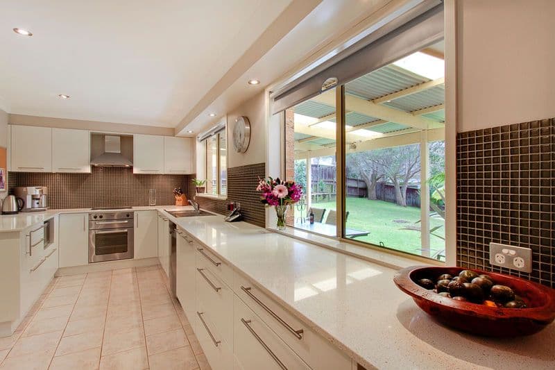 18  Hawkesworth Place, CHERRYBROOK NSW 2126, Cherrybrook - Thumbnail 2