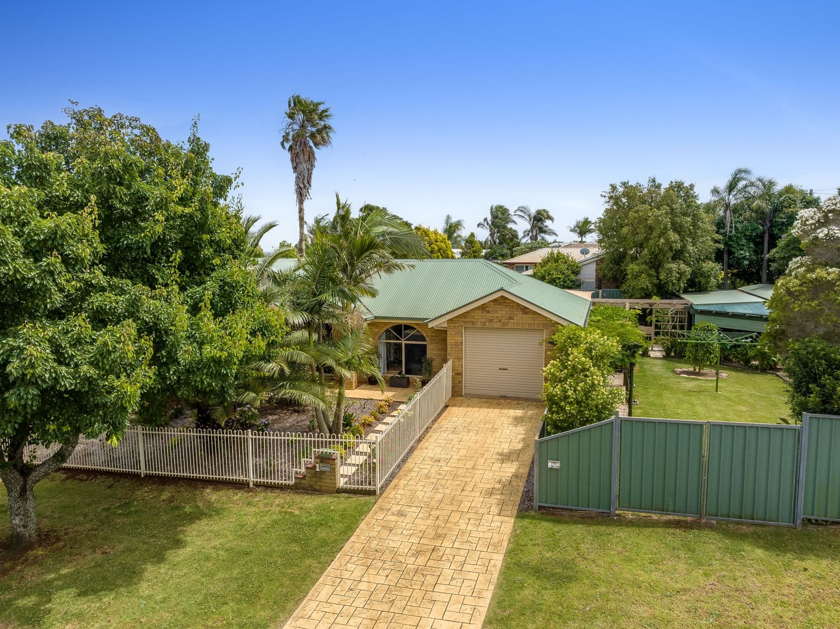 1 Gainsborough Drive, Glenvale QLD 4350, Glenvale - Thumbnail 3