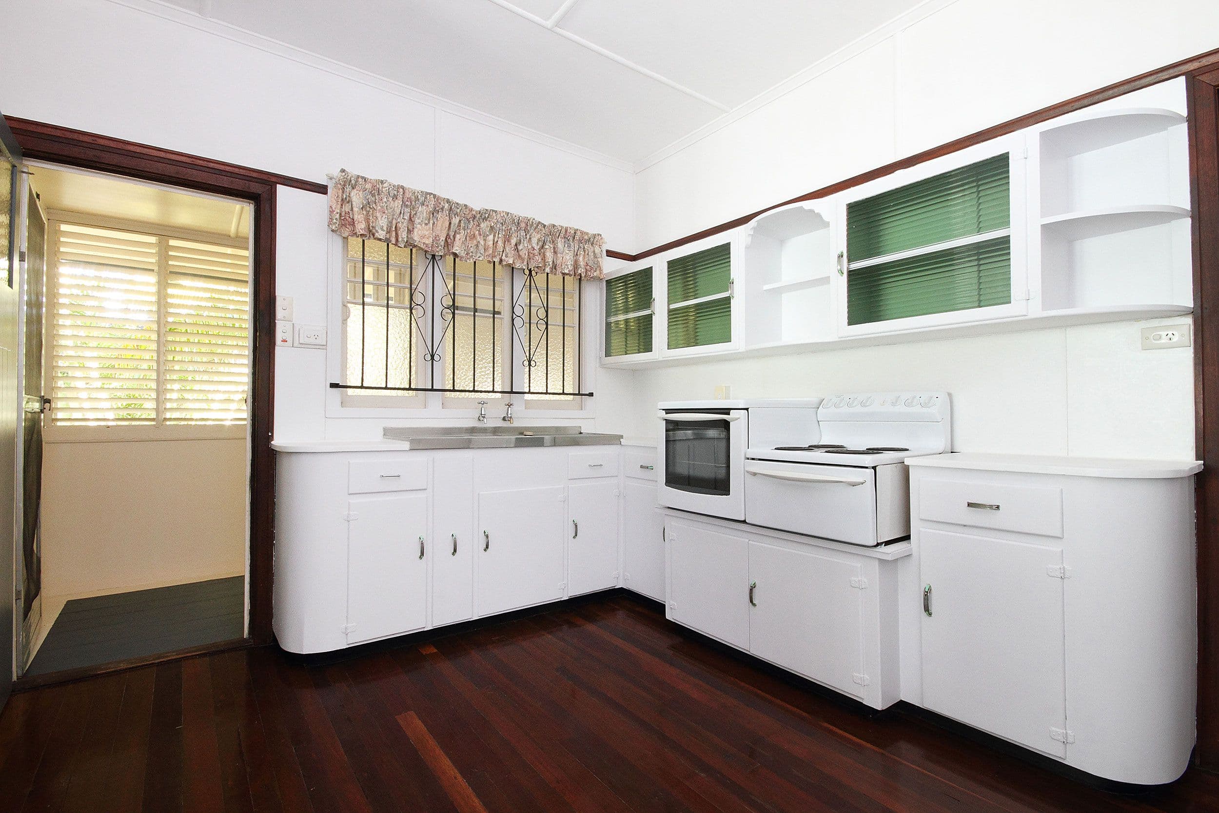 79 South Station Road, Silkstone QLD 4304, Silkstone - Thumbnail 7