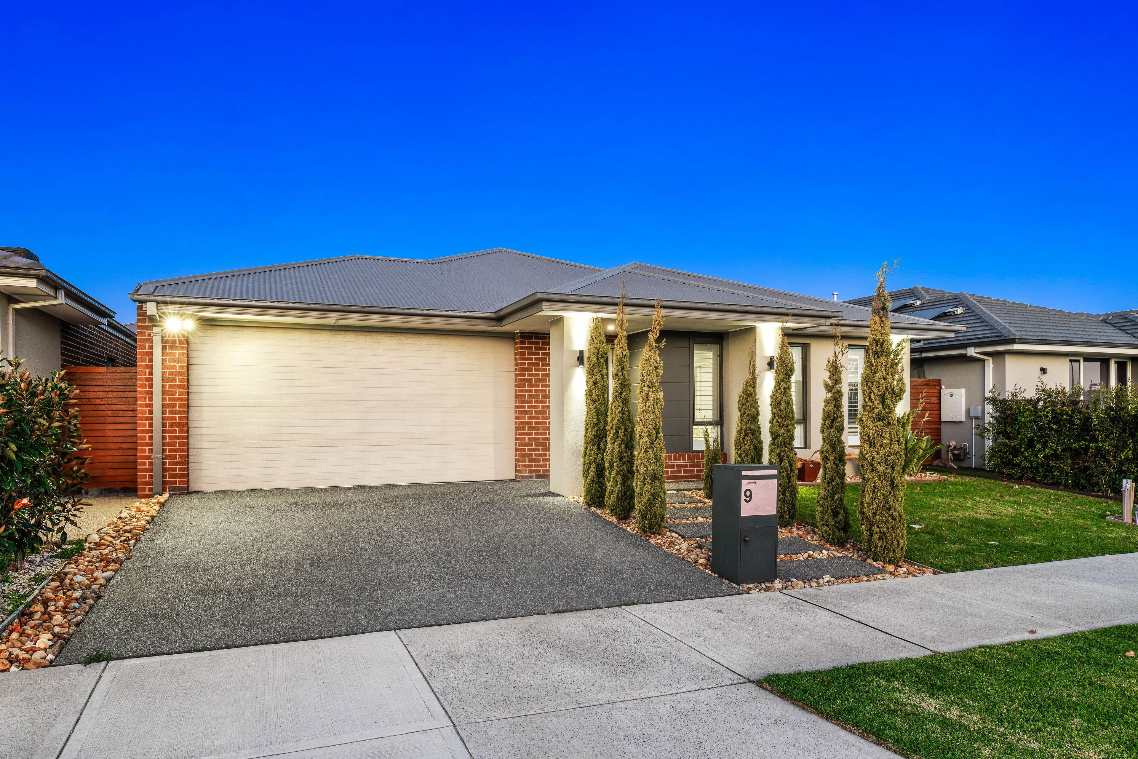 9 Dynasty Drive, Cranbourne South VIC 3977, Cranbourne South - Image 1