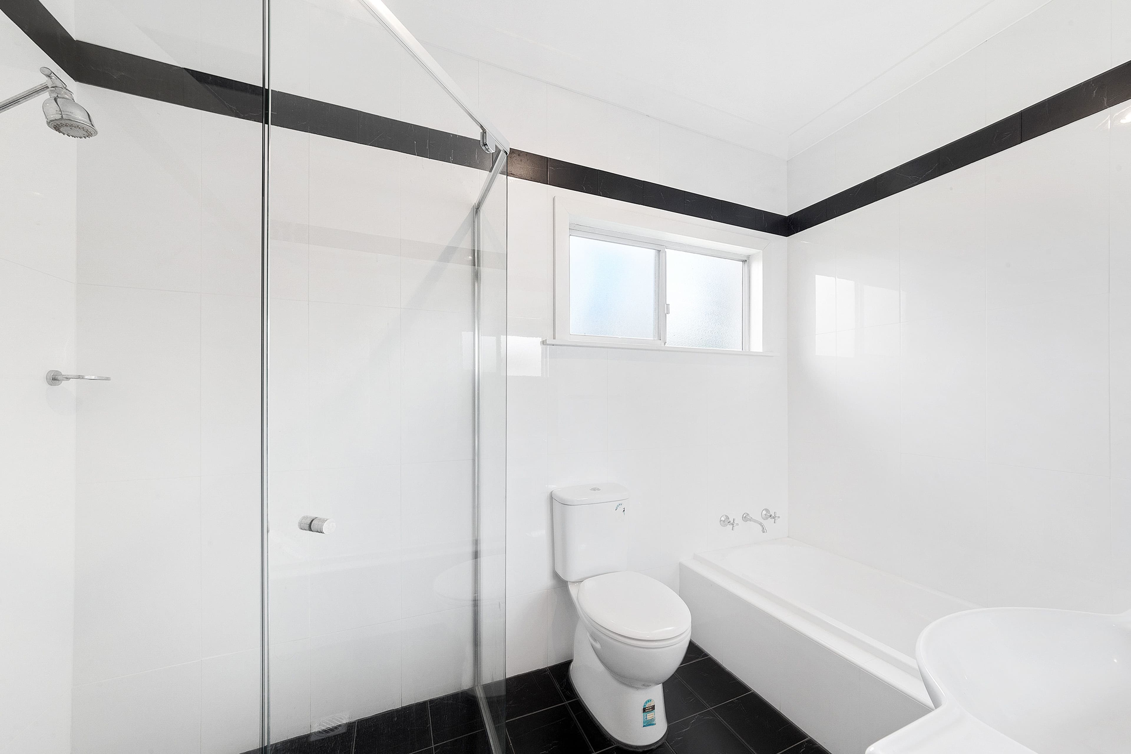 27 Broonarra Street, The Entrance NSW 2261, The Entrance - Thumbnail 8
