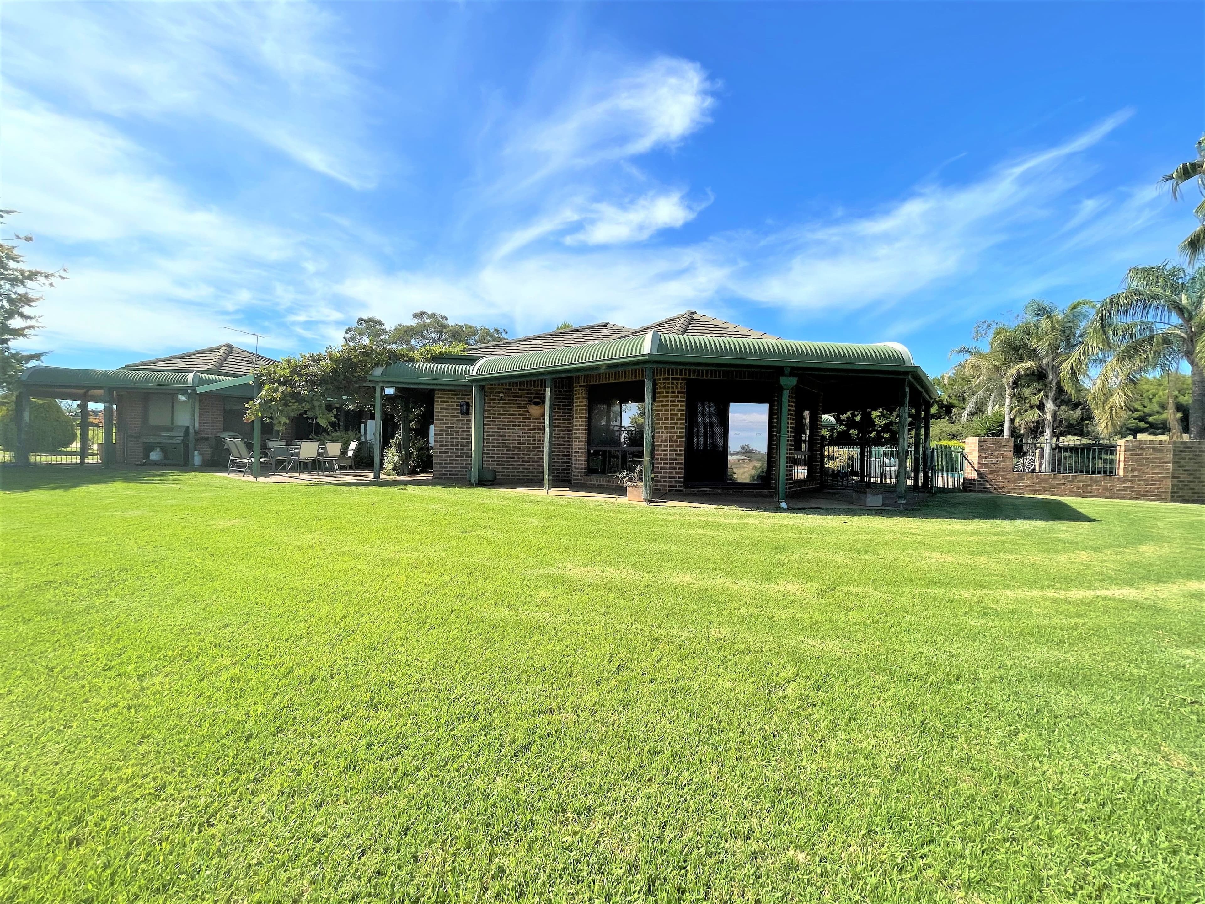 130 Saines Road, Young NSW 2594, Young - Thumbnail 4