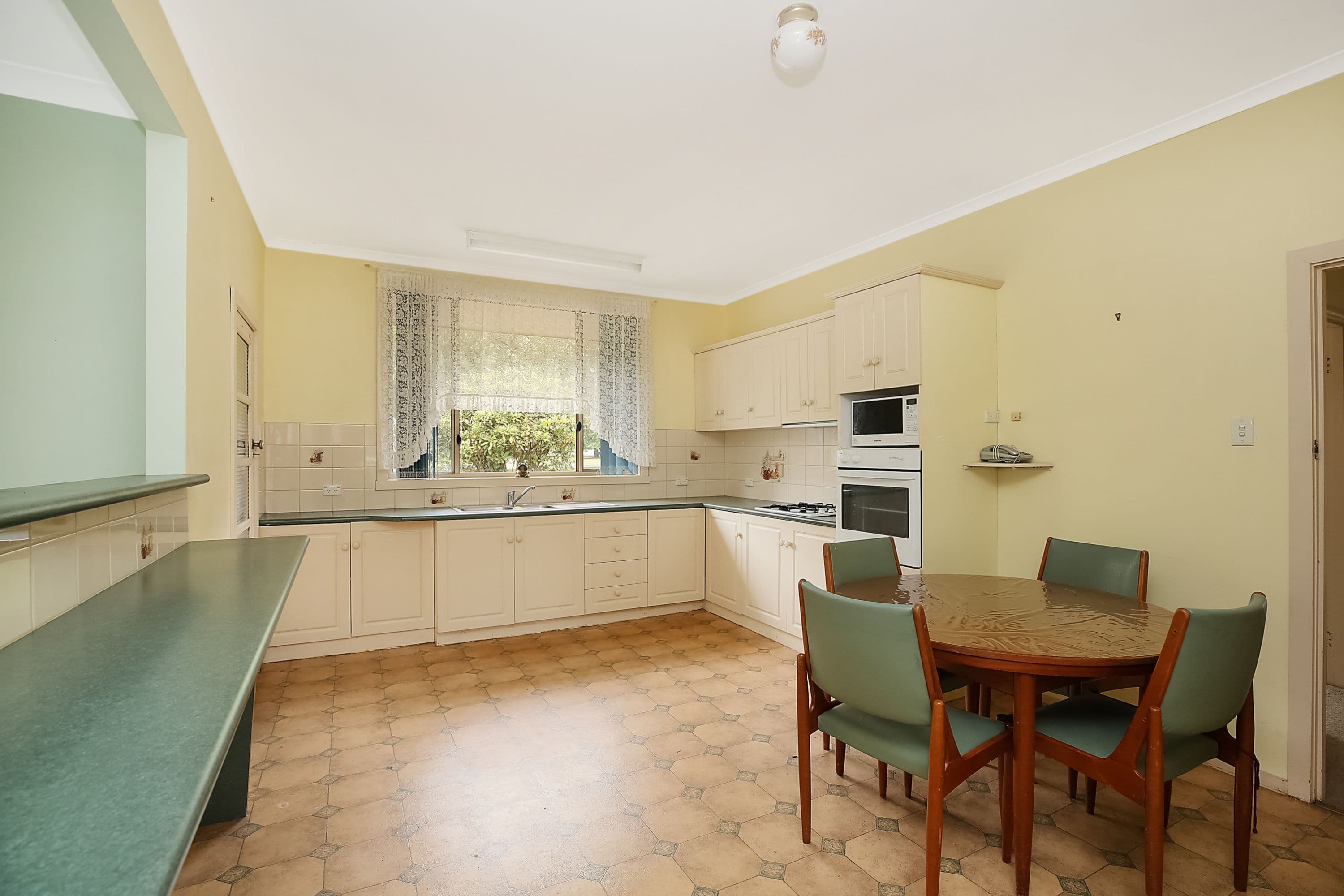 13 Thomson Street, Terang VIC 3264, Terang - Thumbnail 2