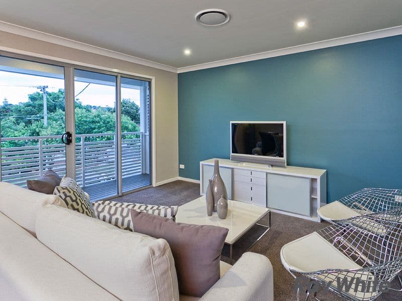 35 Maggs Street, WAVELL HEIGHTS QLD 4012, Wavell Heights - Thumbnail 4
