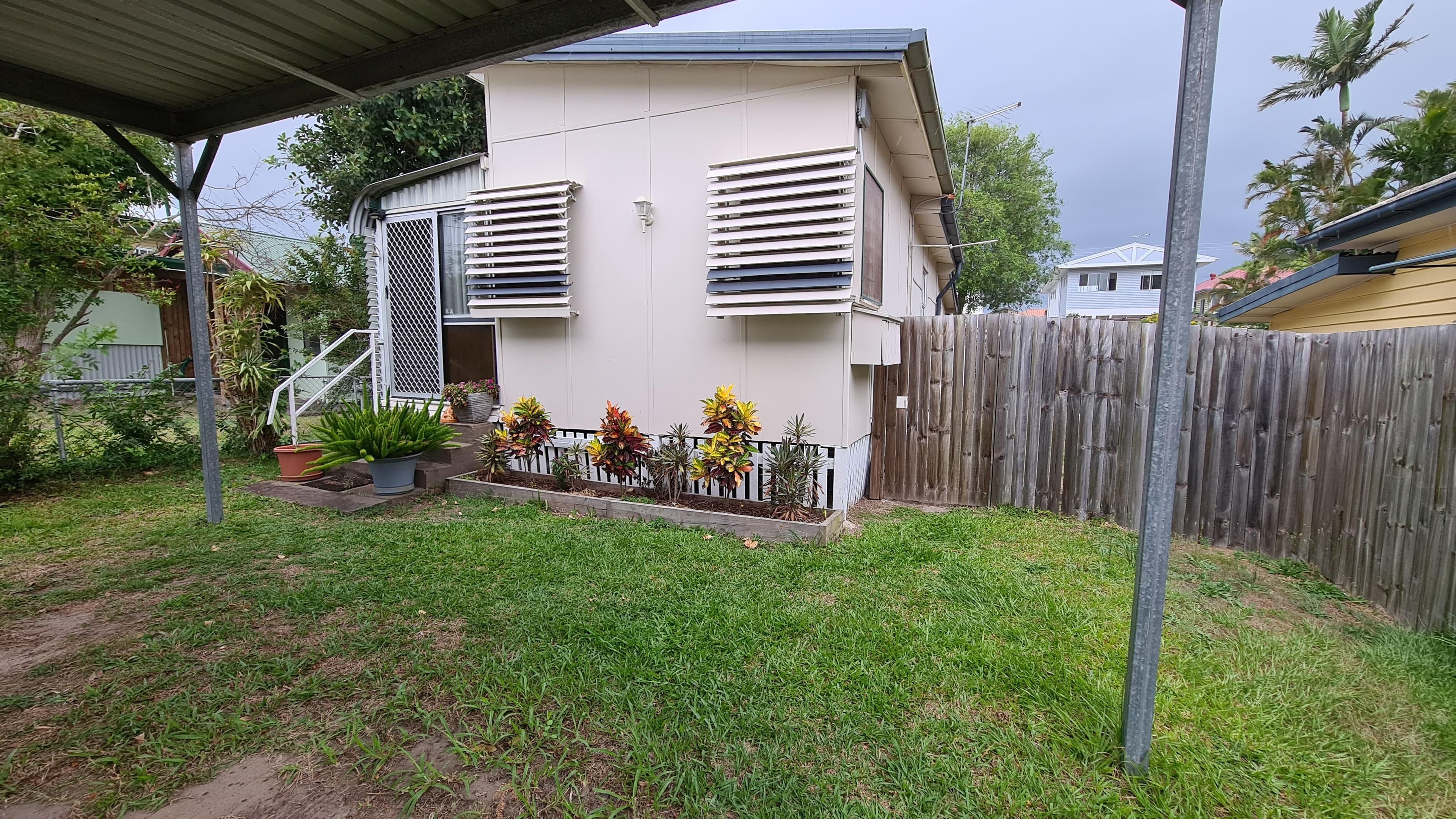 32 McLennan Street, Woody Point QLD 4019, Woody Point - Thumbnail 4