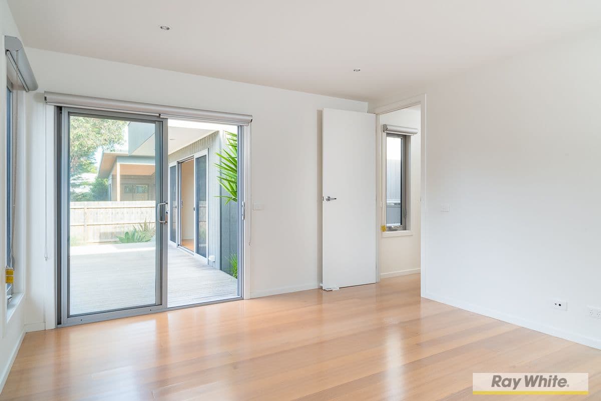 201 Thompson Avenue, Cowes VIC 3922, Cowes - Thumbnail 8