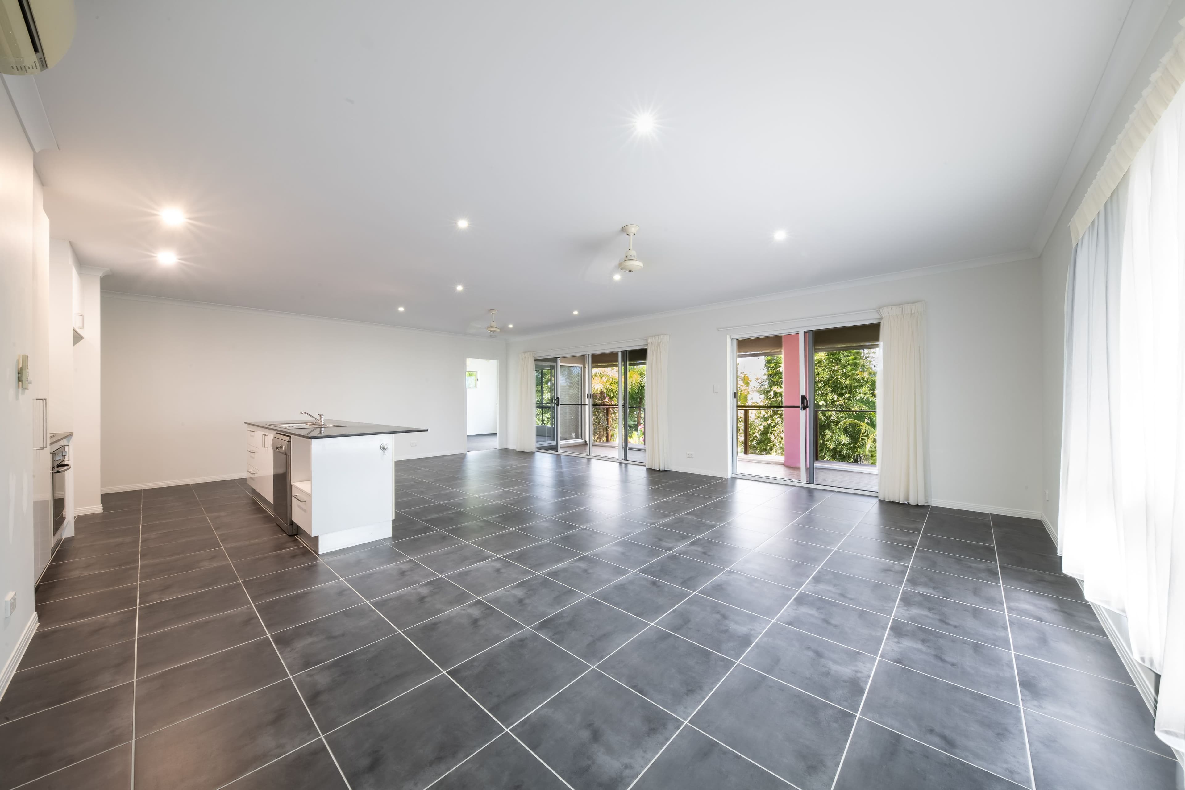 12 Tanika Road, Cannonvale QLD 4802, Cannonvale - Thumbnail 7