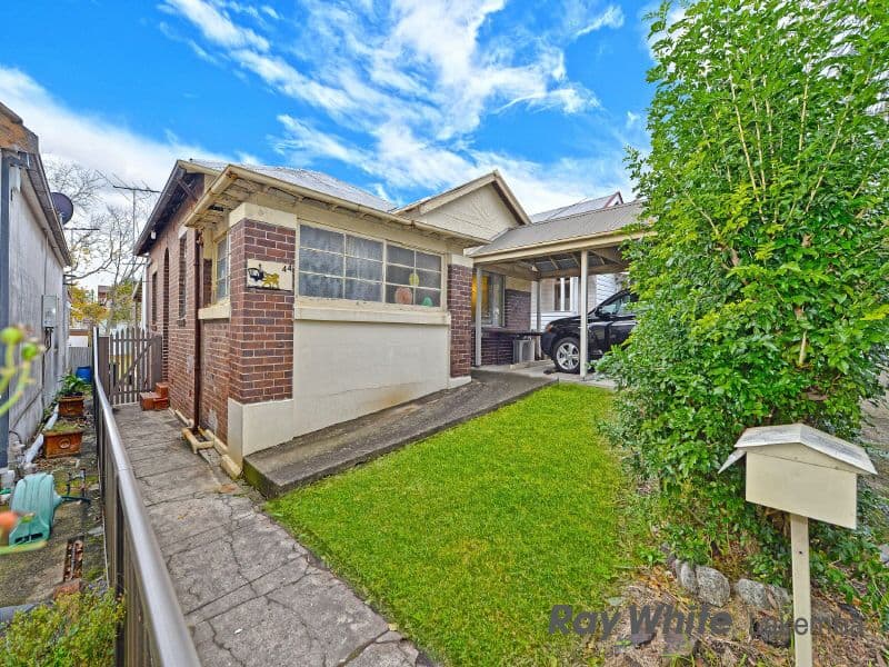 44 Dennis Street, Lakemba - Image 1