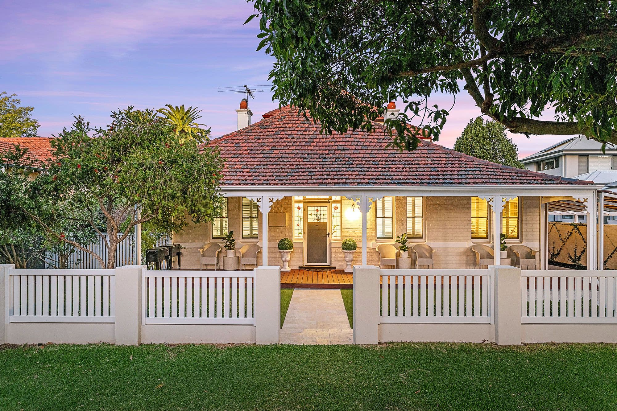 14 Viewway, Nedlands WA 6009, Nedlands - Thumbnail 2