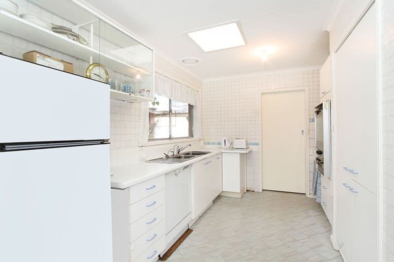 6 Roche Court, OAKLEIGH SOUTH VIC 3167, Oakleigh South - Thumbnail 3