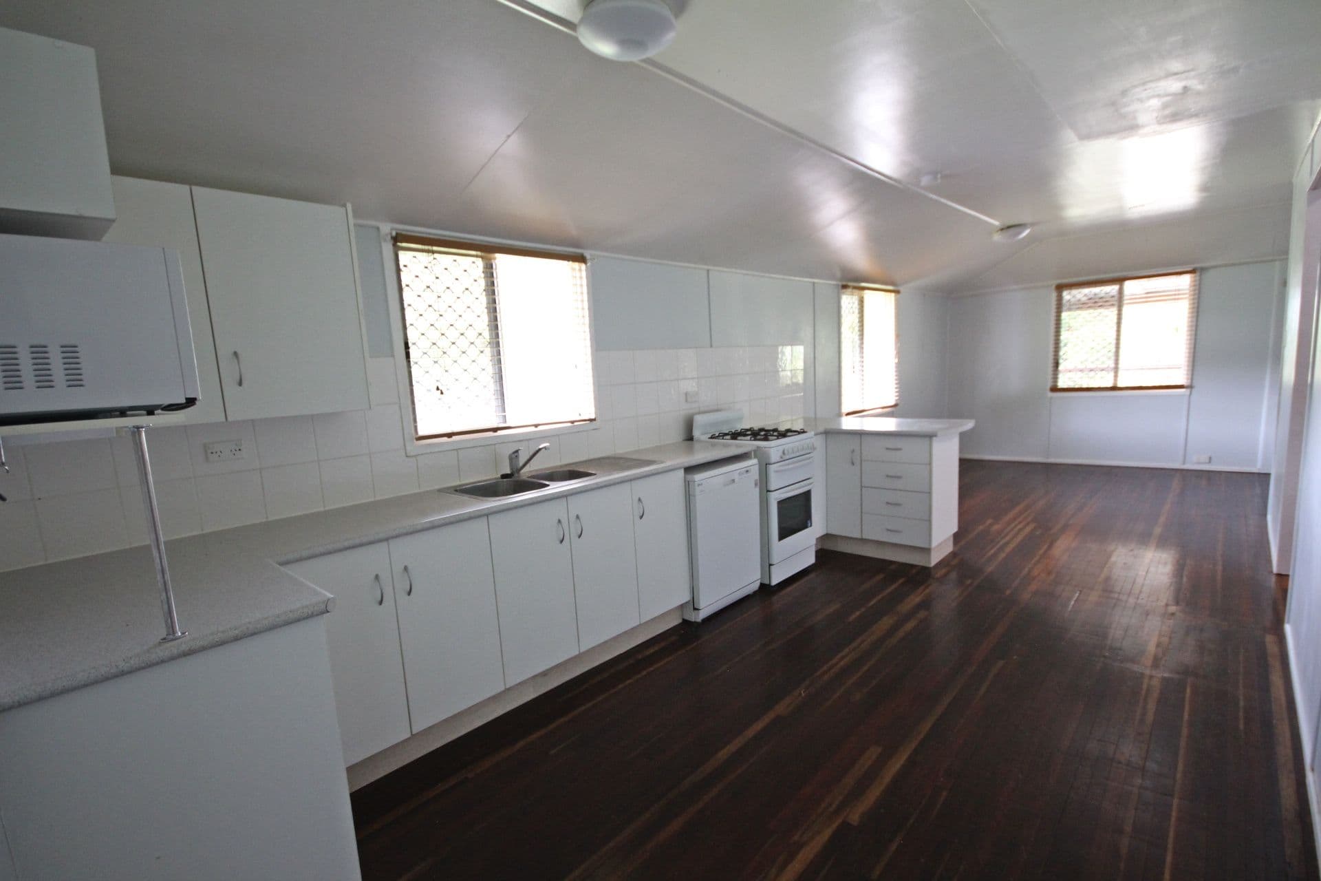 57 Bentleys Road, Homebush QLD 4740, Homebush - Thumbnail 4