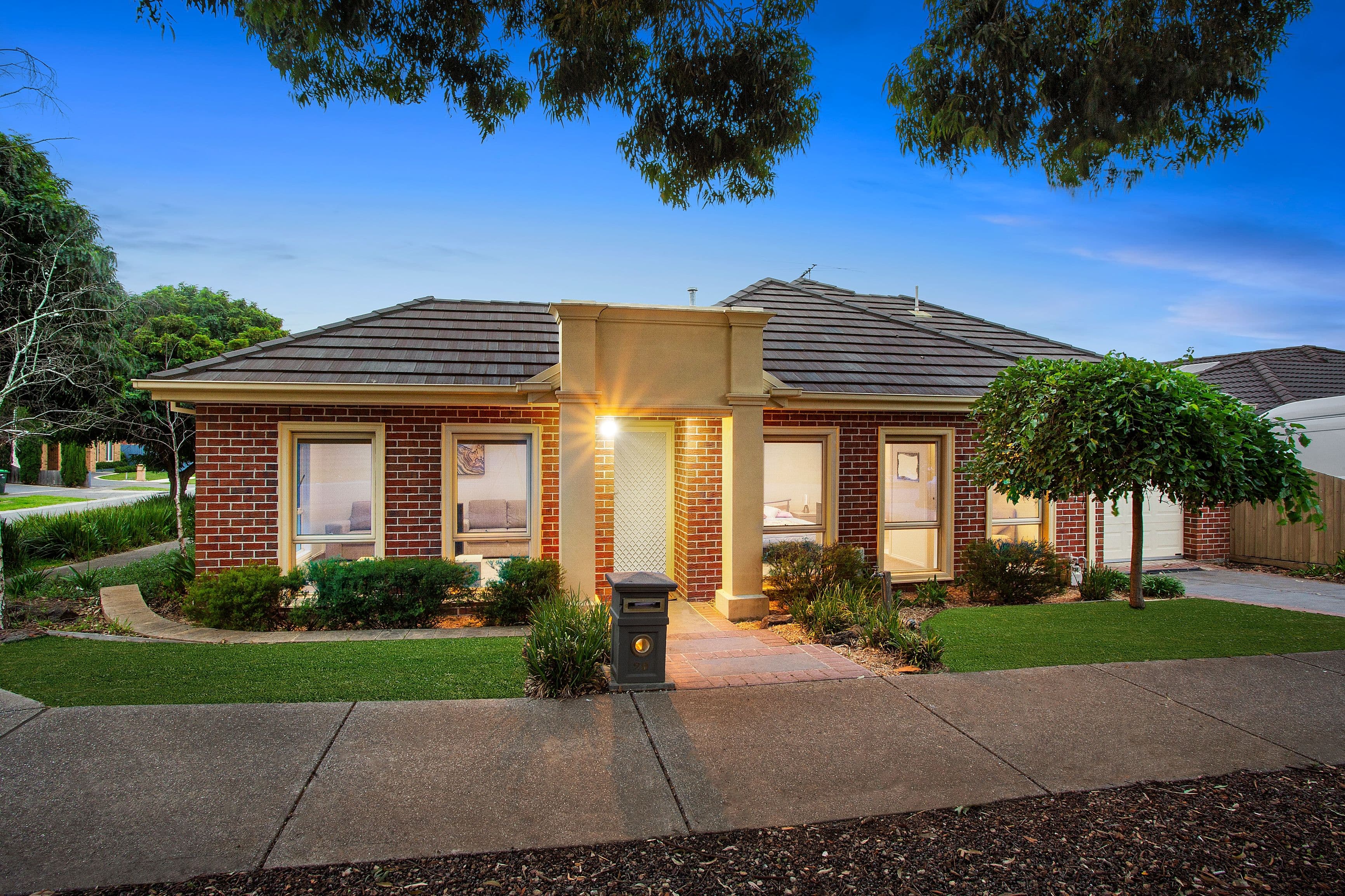 20 Lazar Grove, South Morang VIC 3752, South Morang - Image 1