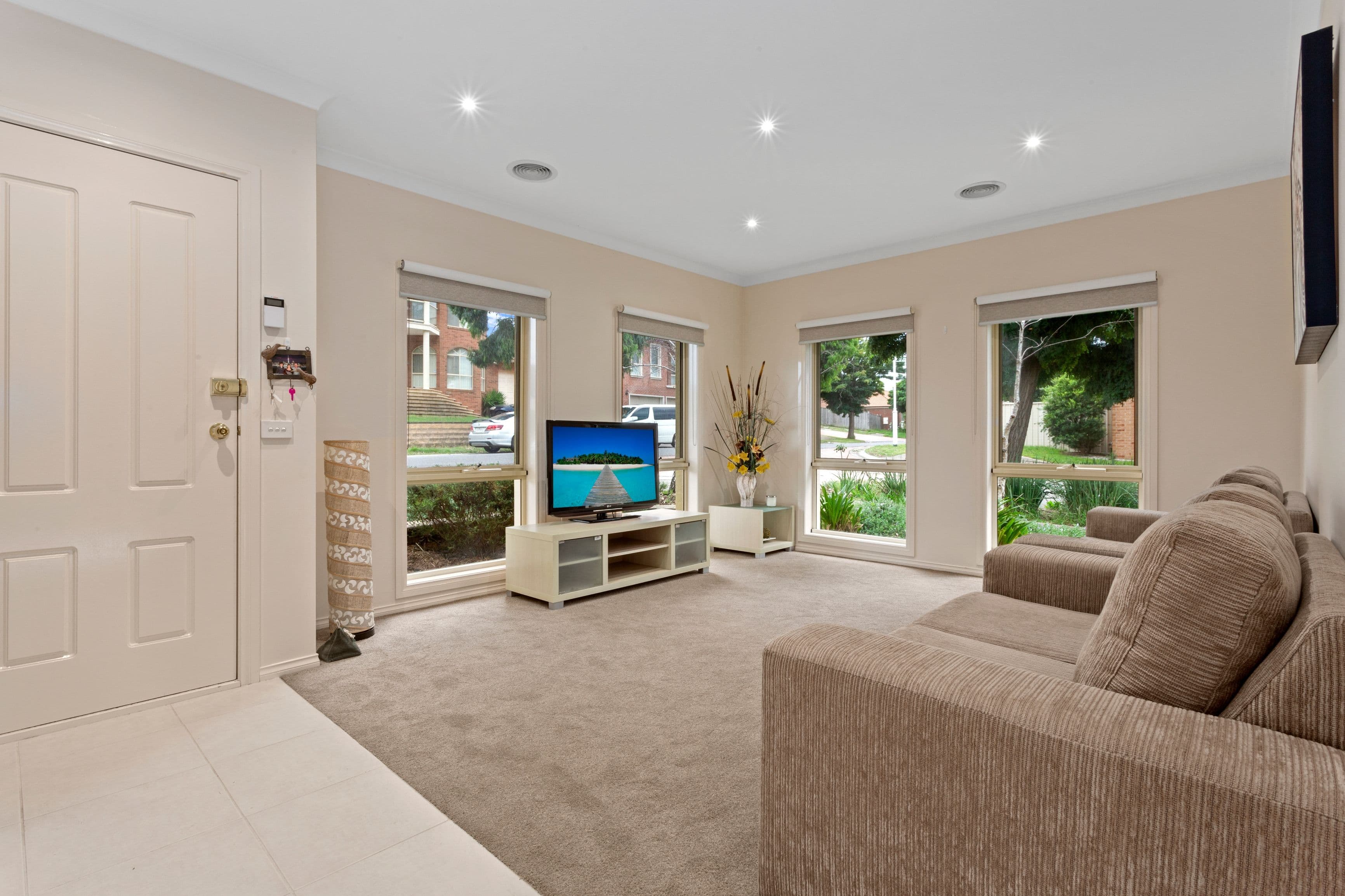 20 Lazar Grove, South Morang VIC 3752, South Morang - Thumbnail 4