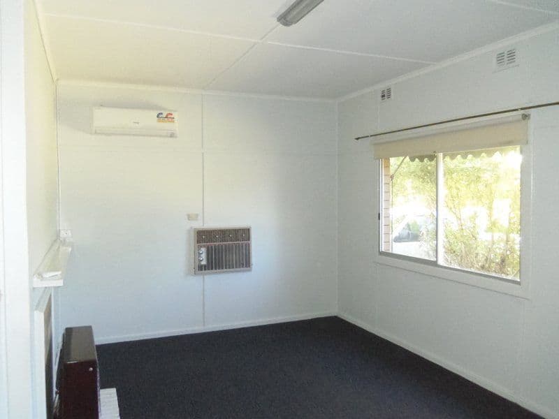 2 Graham Street, Yankalilla SA 5203, Yankalilla - Thumbnail 6